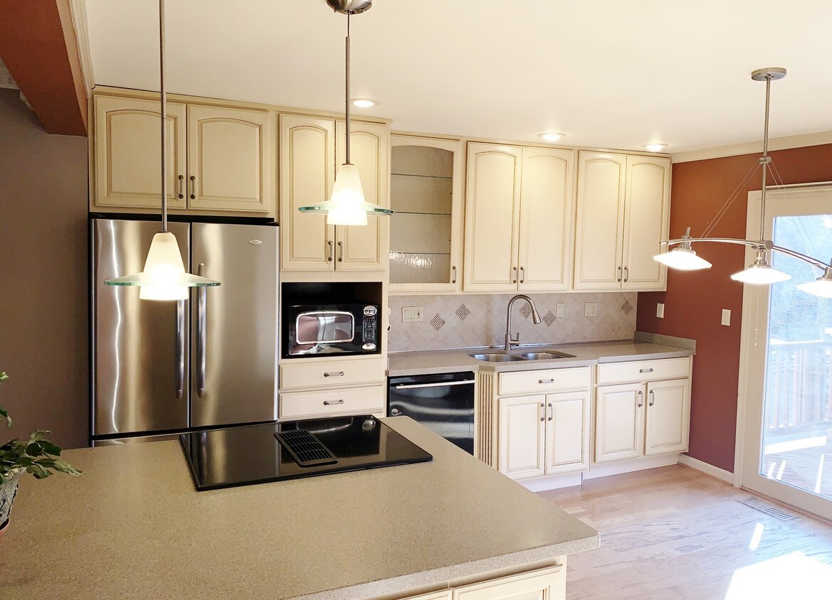 Cocina - 1017 Rose Cir