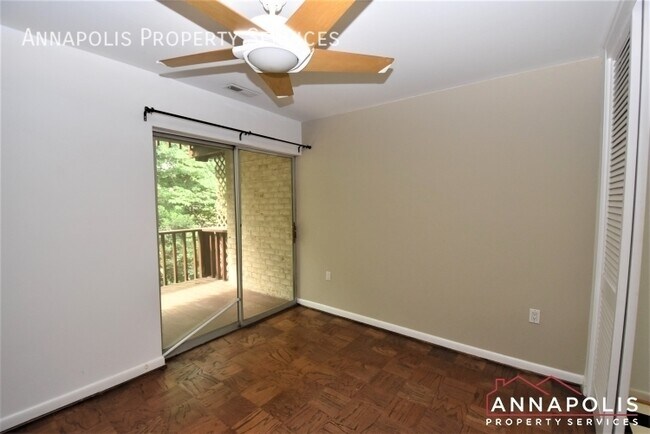 Foto del edificio - 796d fairview ave