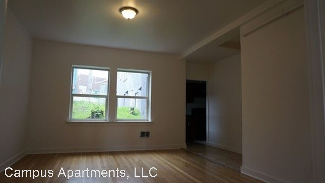 Primary Photo - 4210 Brooklyn Ave NE