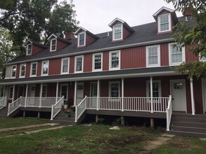Building Photo - 933 Broad St