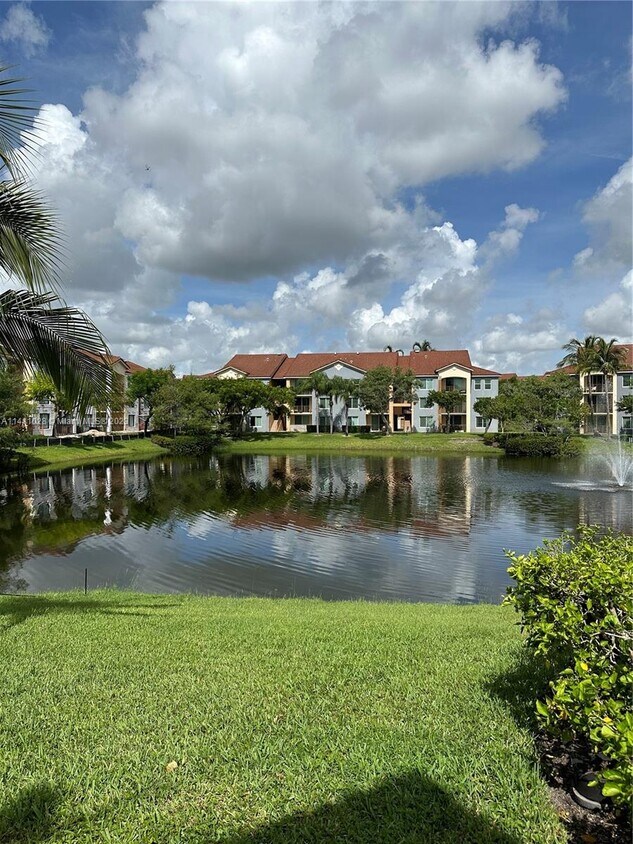 911 Villa Cir Unit 911, Boynton Beach, FL 33435 Condo for Rent in