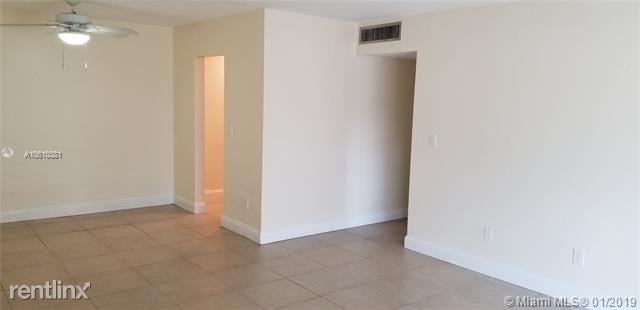 Foto del edificio - 3 br, 2 bath Condo - BRITTANY HOUSE