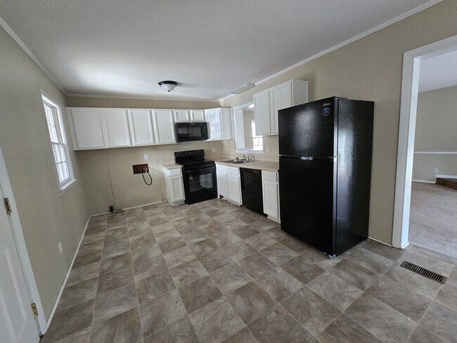 Building Photo - 5462 PLATEAU~PONDEROSA~