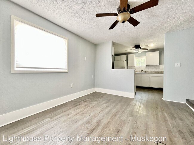 Building Photo - 1 br, 1 bath House - 1275 Giles Rd