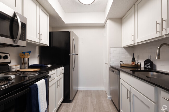 1HAB, 1BA - 860 ft² - Cascade Apartments