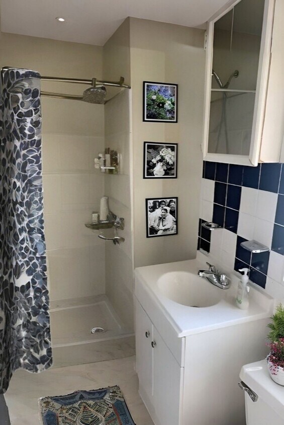 Foto principal - 1806 Titan St