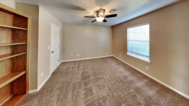 Foto del edificio - Nice 4 Bed 2 Bath home in Norman