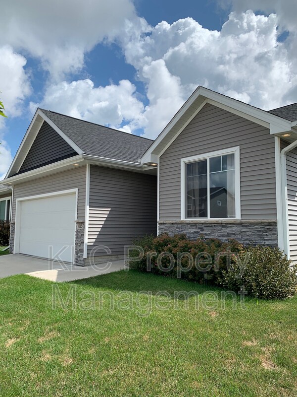 Primary Photo - 1615 Bennetts Way NW