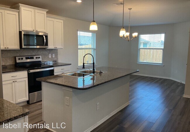 Building Photo - 3 br, 2 bath House - 405 Saddleback Trl
