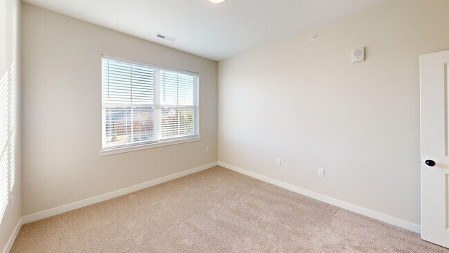 Interior Photo - Carden Springs
