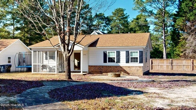 Building Photo - 202 Sheldon Rd