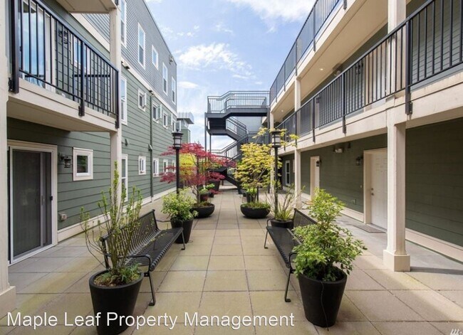 Building Photo - 2105 N 55th St