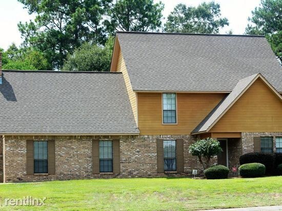 Primary Photo - 4 br, 3 bath House - 300 Kensington Drive
