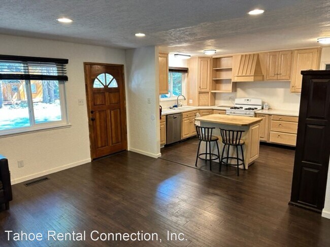 Building Photo - 5 br, 2 bath House - 756 Panther Ln.