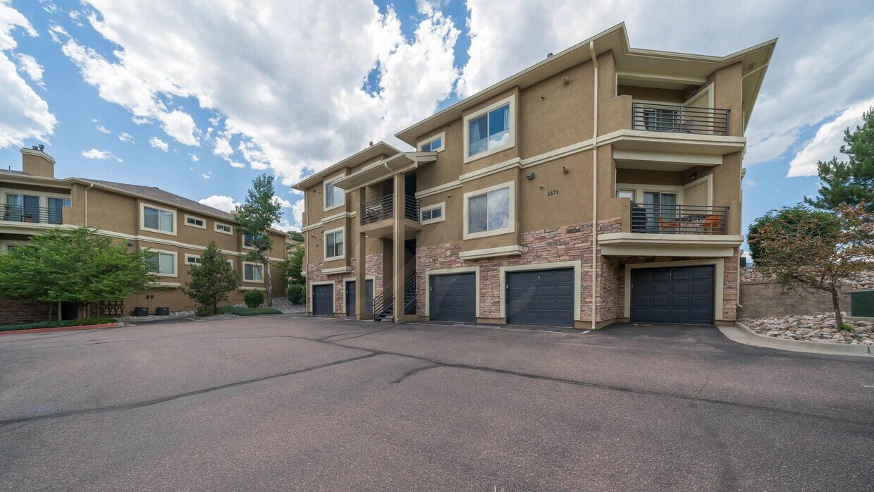 Foto principal - Two Bedroom Condo in Saddleback Ridge Comm...