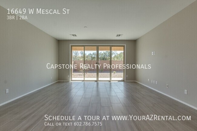 Foto del edificio - 16649 W Mescal St