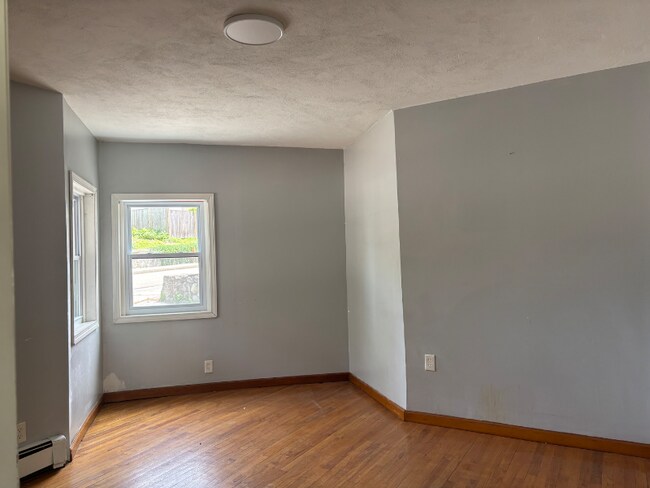 Foto del edificio - 172 Pleasant St