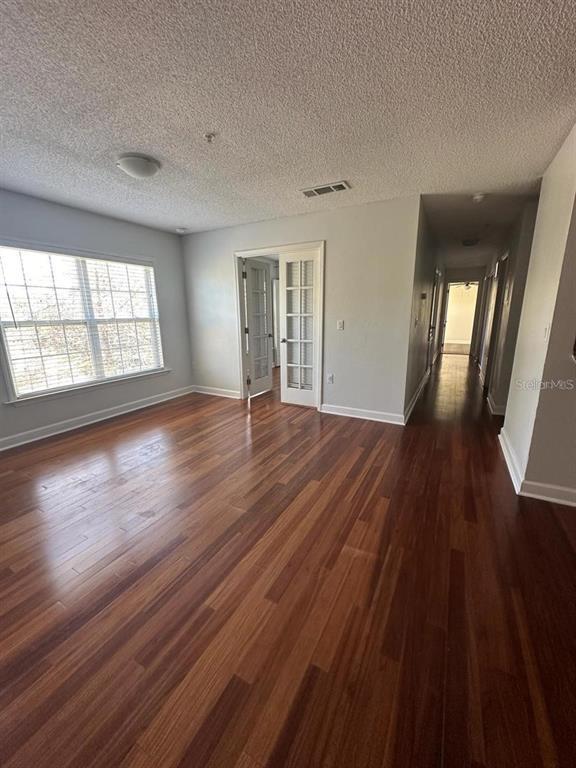 Building Photo - 2059 Dixie Belle Dr