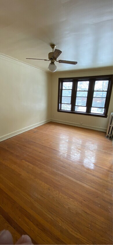 Foto principal - 7828 S Laflin St