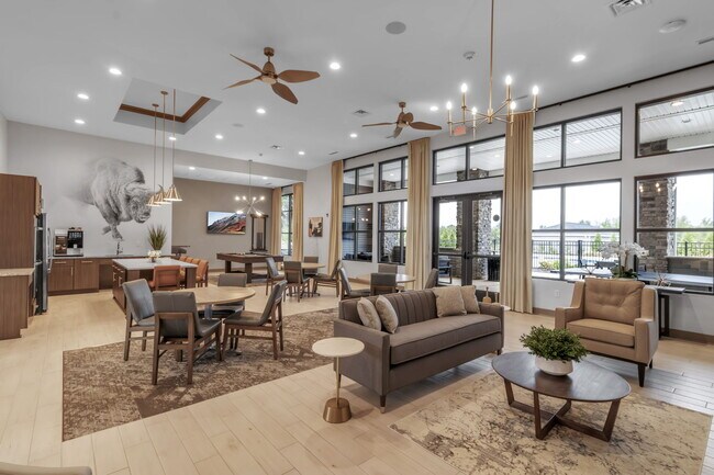 Building Photo - Midtown Apartments