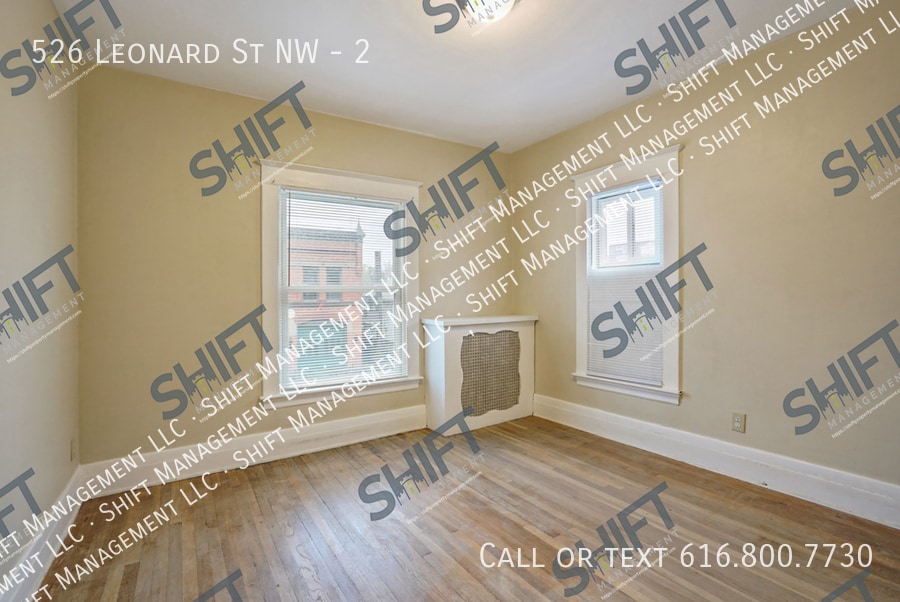Primary Photo - 526 Leonard St NW