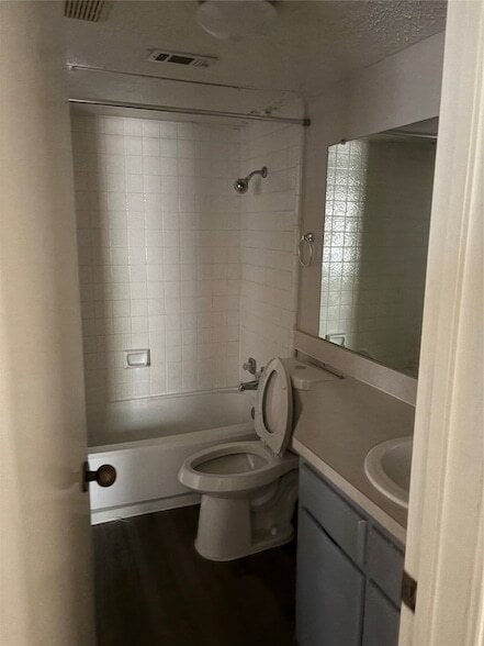 Photo - 416 Matthews Dr Apartment