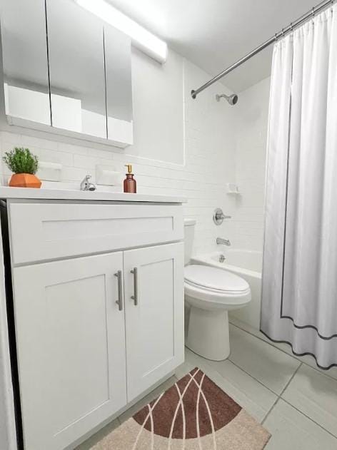 Building Photo - 3 bedroom in New York NY 10038
