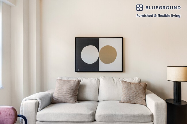 Building Photo - 30 Park Ave