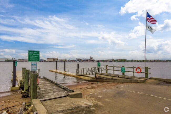 West Deptford Township has a public boat ramp with direct access to the Delaware River.