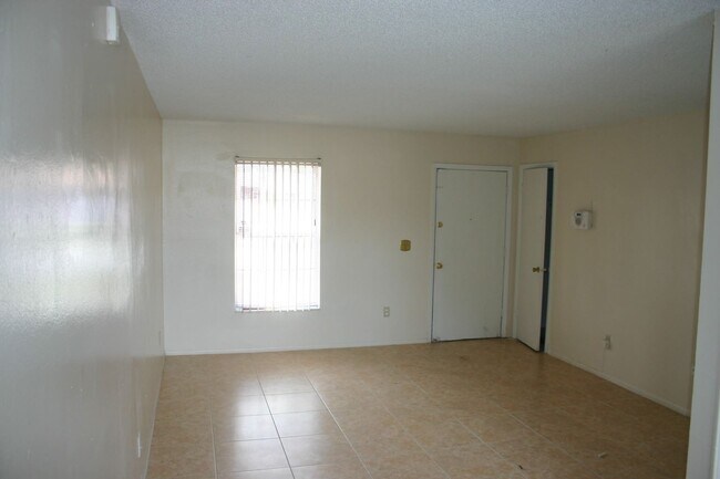 Building Photo - 3 br, 1.5 bath House - 6713 LODGE AVENUE