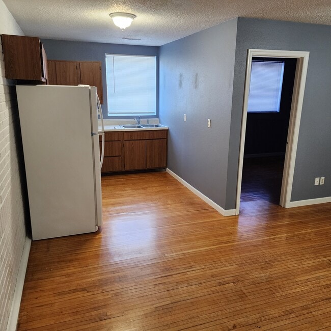 Building Photo - 326 E Central St