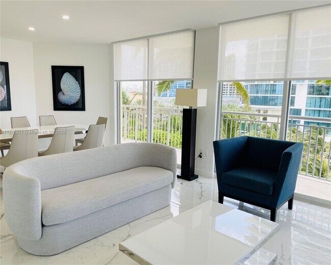 Foto del edificio - 17375 Collins Ave