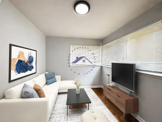 Foto del edificio - 11783 Riverdale