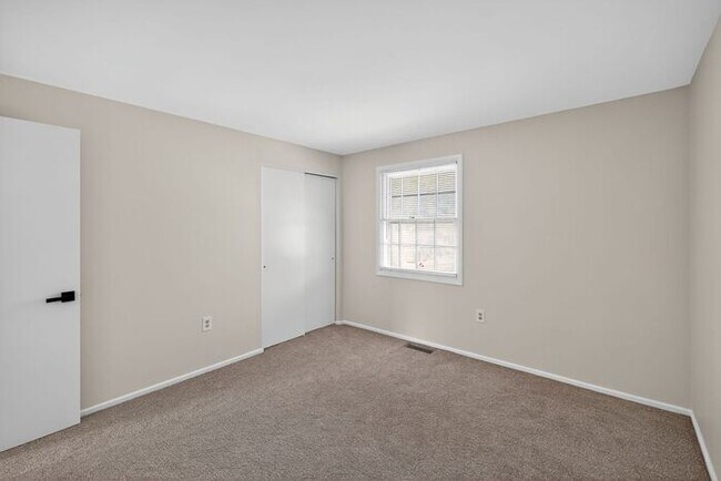Foto del edificio - 4613 Harwich Dr