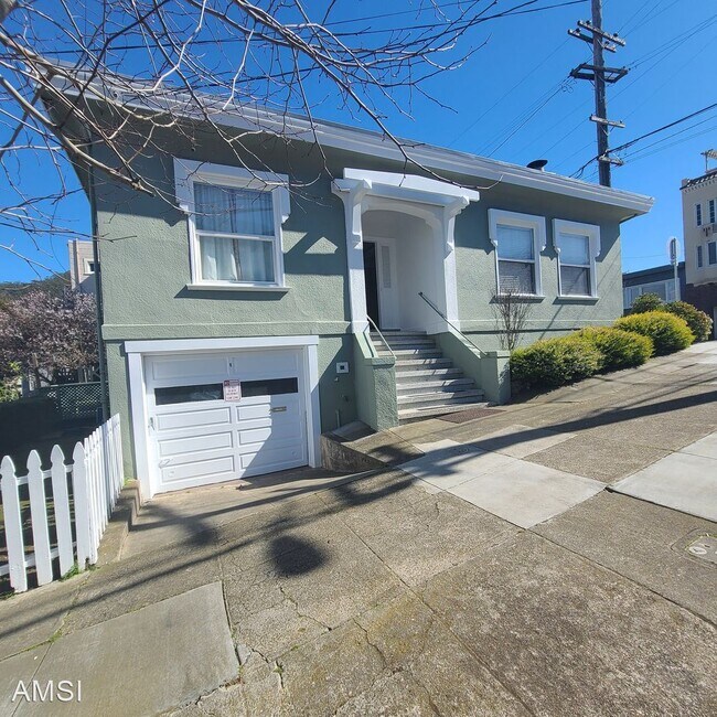 Building Photo - 3 br, 1.5 bath House - 1698 10th Avenue