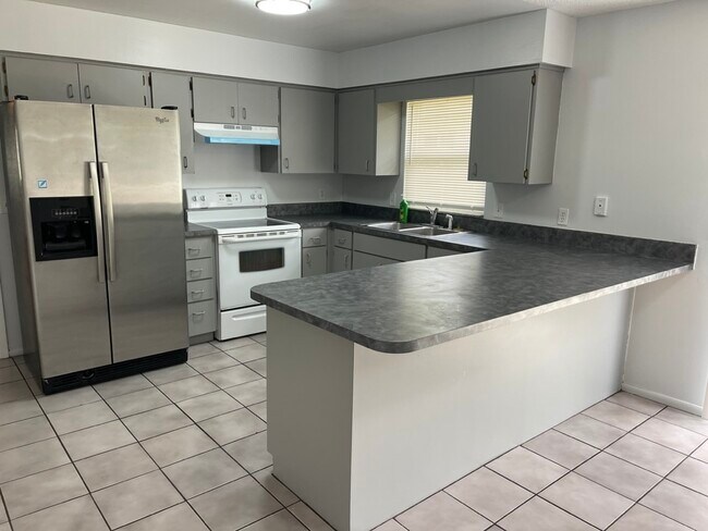 Foto del edificio - 2801 Avenue U NW