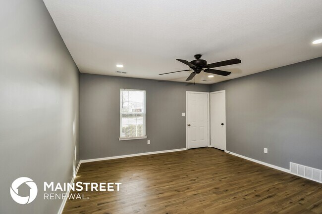 Foto del edificio - 6515 Heather Rd