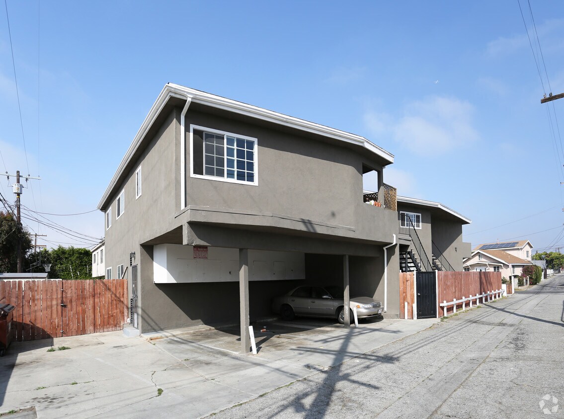 Building Photo - 12412 Greene Ave