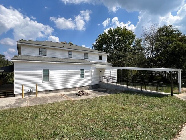 Building Photo - 6320 Cooper St