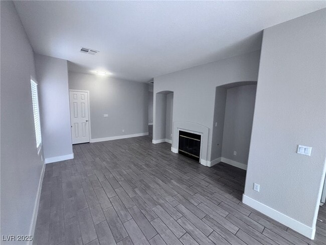 Foto del edificio - 7075 Russell Ranch Ave