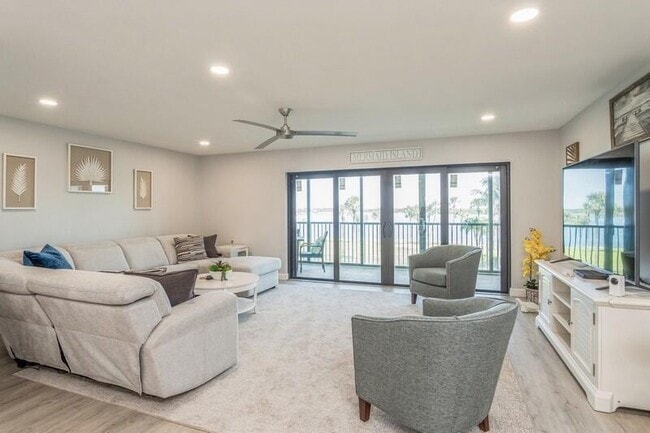 Building Photo - 200 Intracoastal Pl