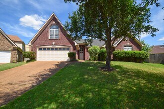 Building Photo - 9890 Leda Cove