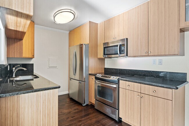 Foto del edificio - 1707 East Pacific Coast Highway, Unit 225