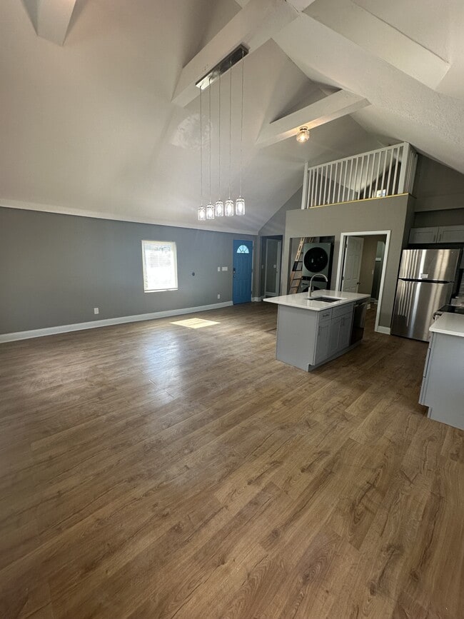Building Photo - 5808 Fir Ave