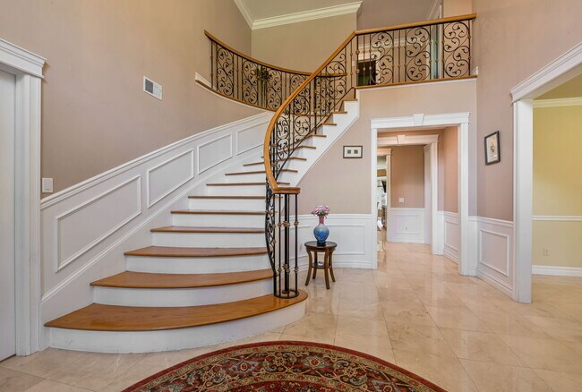 Foto del edificio - 38 Overlook Rd