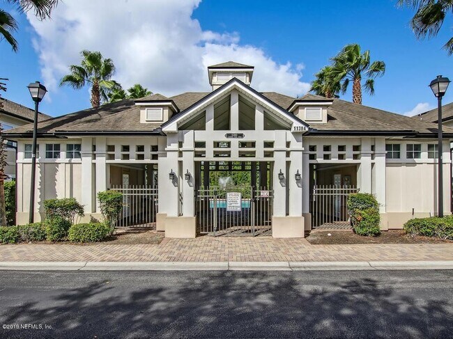Building Photo - 11312 Estancia Villa Cir