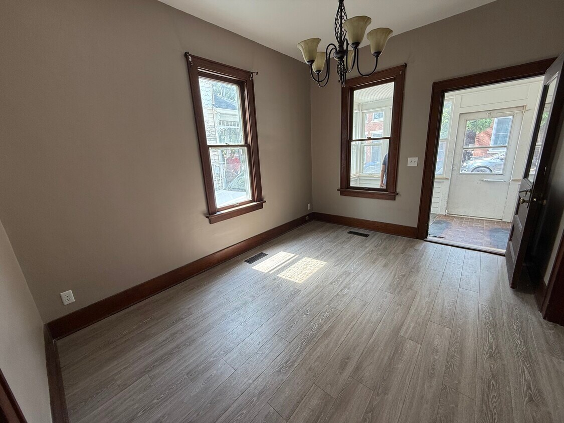 Foto principal - 311 Franklin St