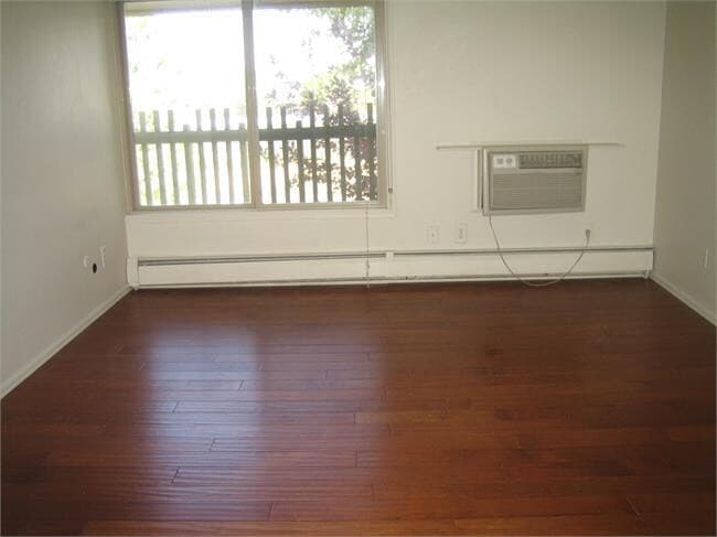 Building Photo - One bedroom condo for rent at Two Mile Creek