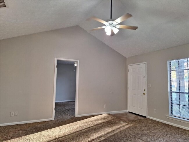 Building Photo - 1377 Dunbarton Rd