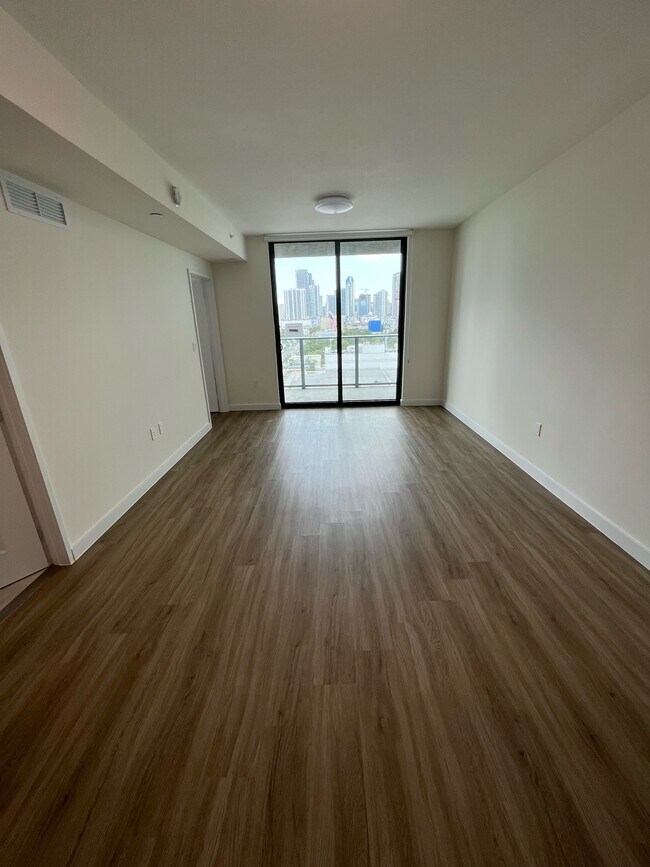 Foto del edificio - 145 NE 22nd St